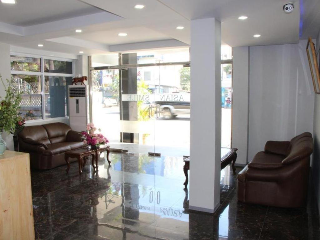 יאנגון Asian Smile Hotel מראה חיצוני תמונה