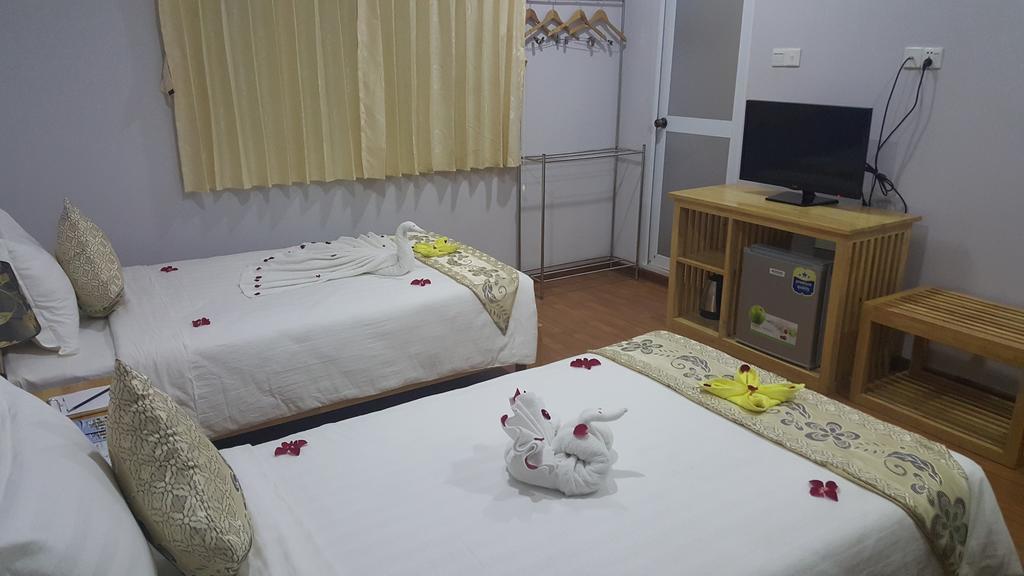 יאנגון Asian Smile Hotel מראה חיצוני תמונה