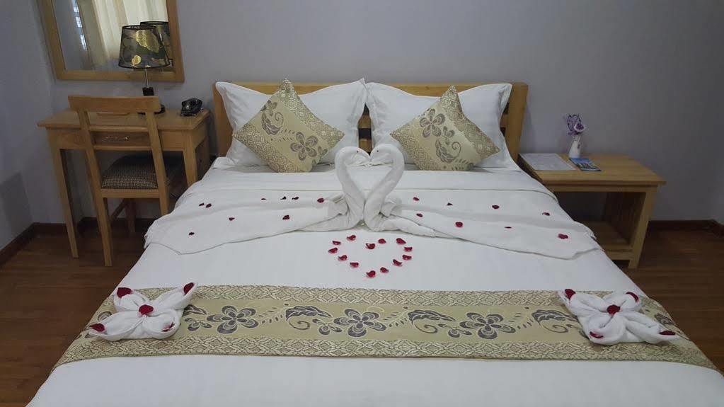 יאנגון Asian Smile Hotel מראה חיצוני תמונה